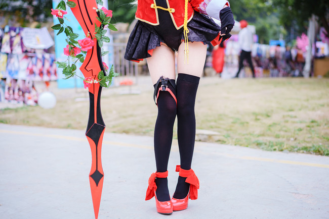 【中欧体育官网】诗人李白简介