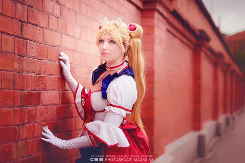 【中欧体育官网】在香港手撕暴徒黑旗 内地学生高喊“我是中国人”(图4) 中欧体育官网